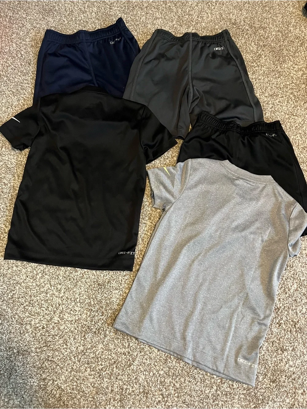 Nike Active Shorts & Tees EUC Size 5 Small Little Kids Dri-Fit